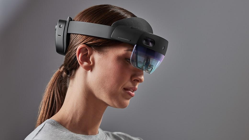 写真）HoloLens 2