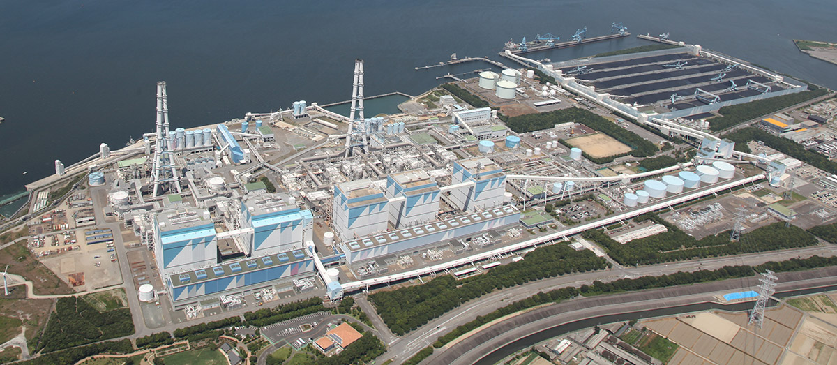 写真) アンモニアの混焼試験が行われている愛知県のJERA碧南火力発電所