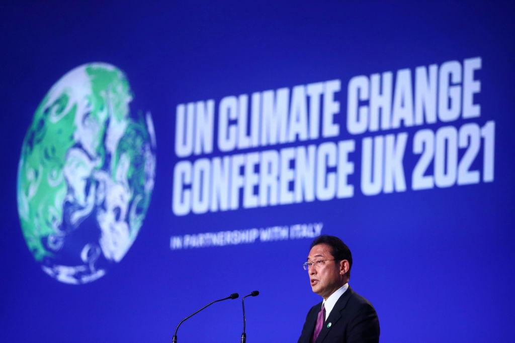 写真）第26回国連気候変動会議（COP26)で講演する岸田文雄首相。　2021年11月2日　スコットランド・グラスゴー