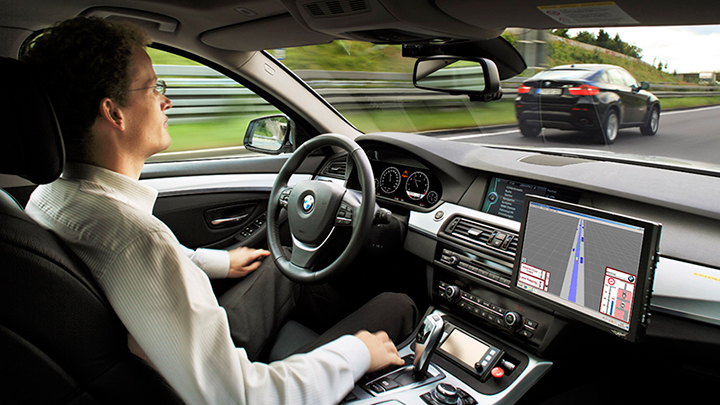 加速する自動運転技術の未来