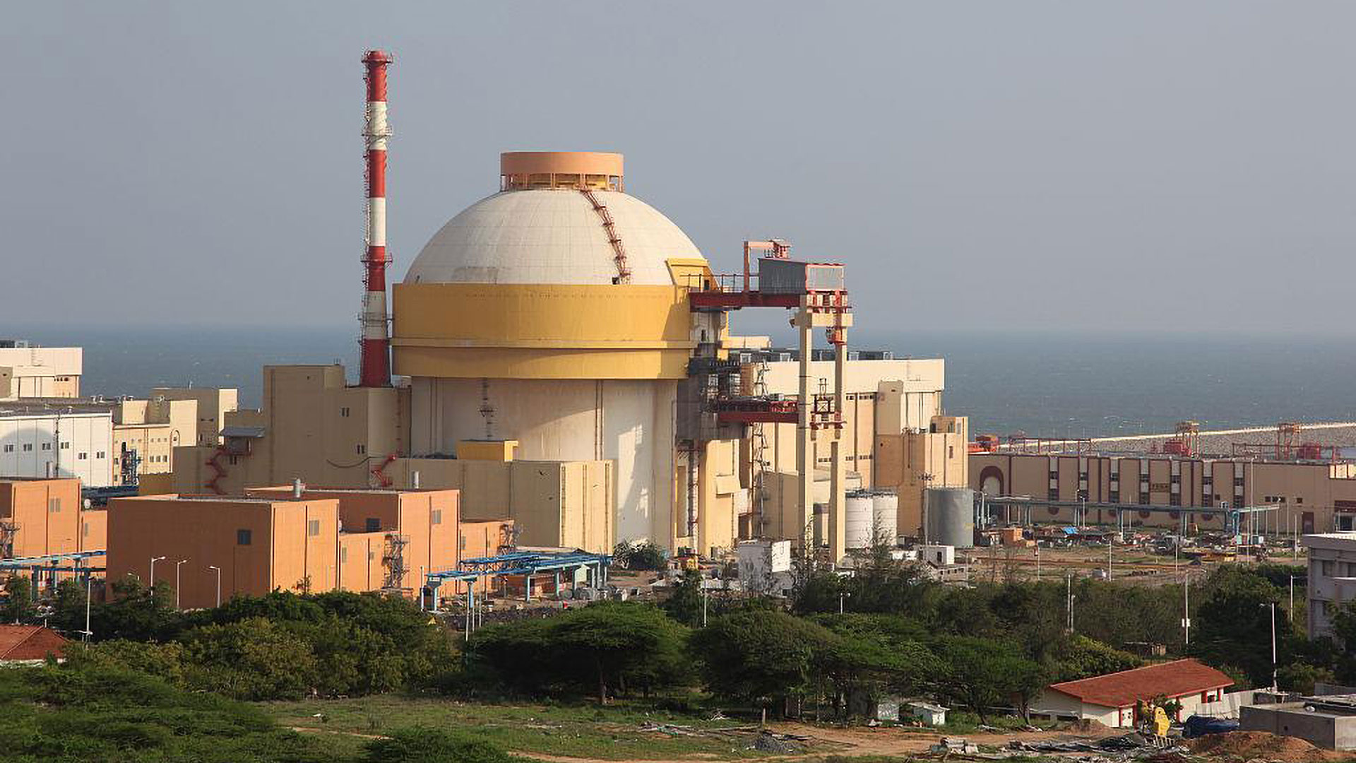 写真）ロシア製のインドのクダンクラム原子力発電所　2023年　インド　タミル・ナドゥ州クダンクラム