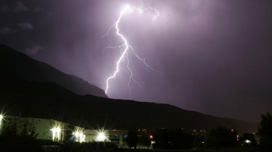 写真）落雷（イメージ）
